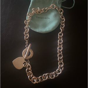 Tiffany and co toggle necklace